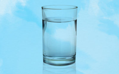 ¿Por qué deberías añadir oligoelementos al agua que bebes a diario?